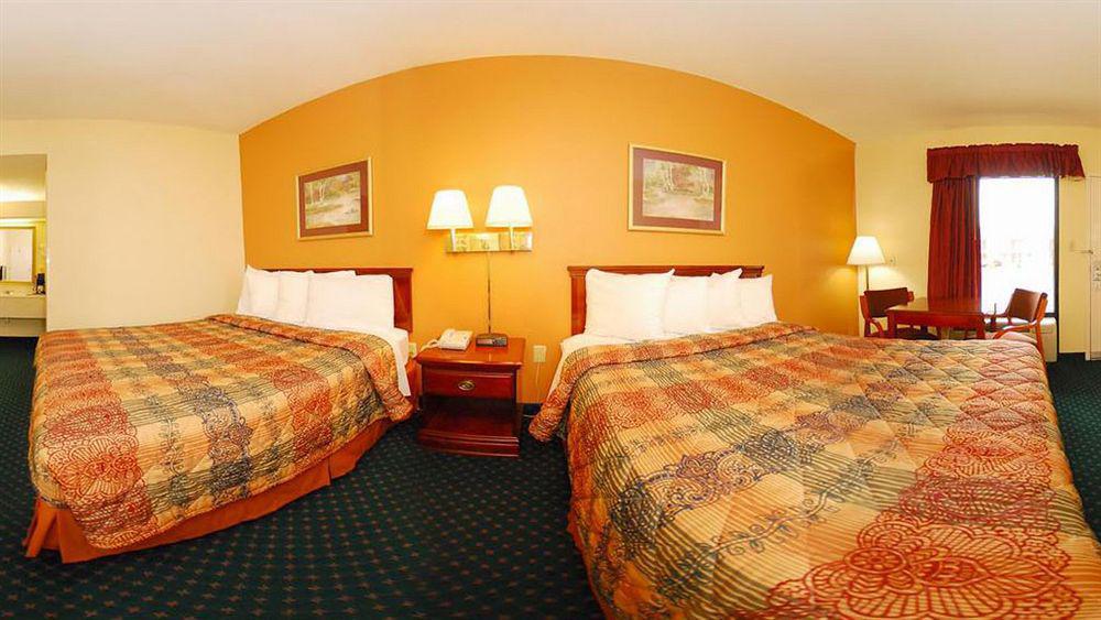Days Inn By Wyndham Covington Εξωτερικό φωτογραφία