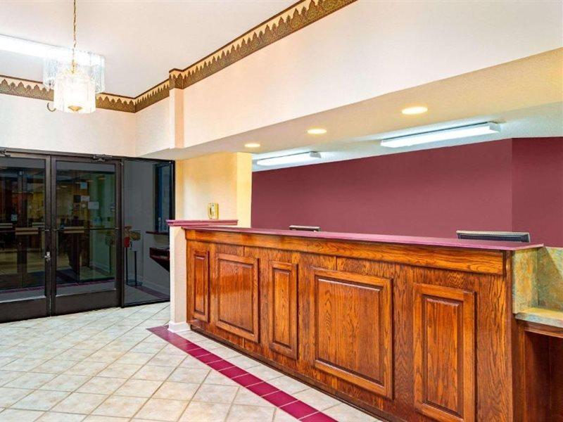 Days Inn By Wyndham Covington Εξωτερικό φωτογραφία