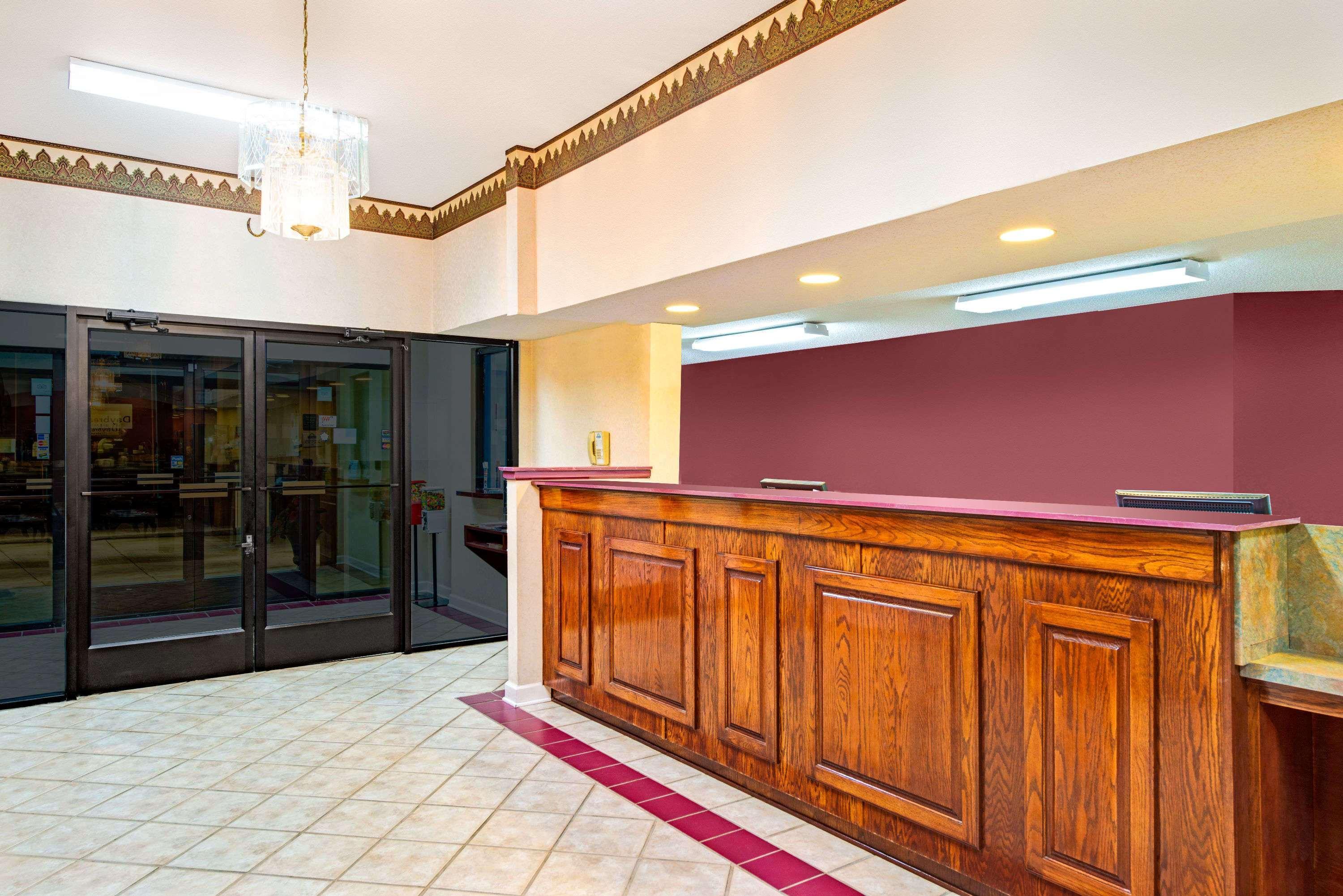 Days Inn By Wyndham Covington Εξωτερικό φωτογραφία