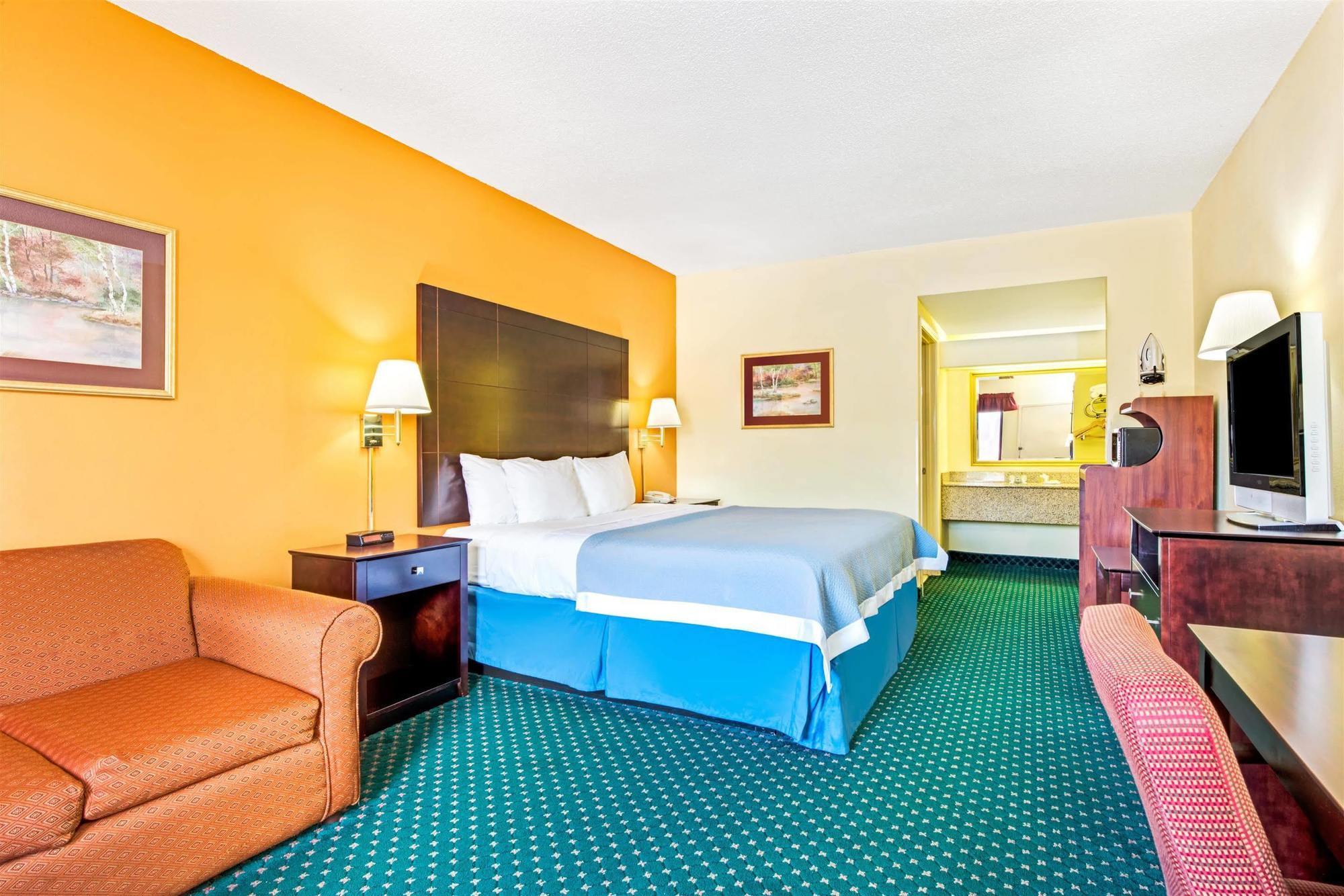 Days Inn By Wyndham Covington Εξωτερικό φωτογραφία